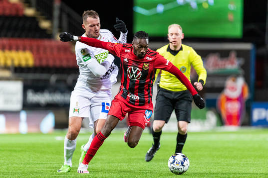 Varbergs Albert Ejupi och Östersunds Blair Turgott