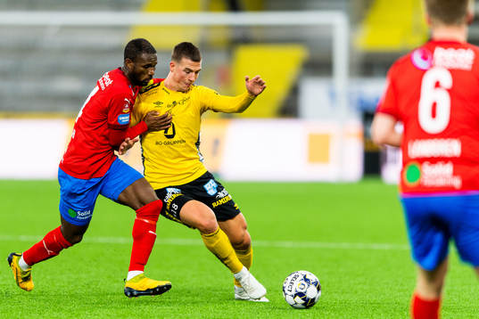 Helsingborgs Mohammed Abubakari och Elfsborgs Simon Olsson