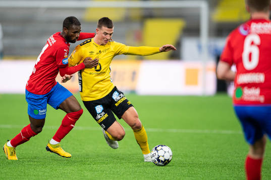 Helsingborgs Mohammed Abubakari och Elfsborgs Simon Olsson