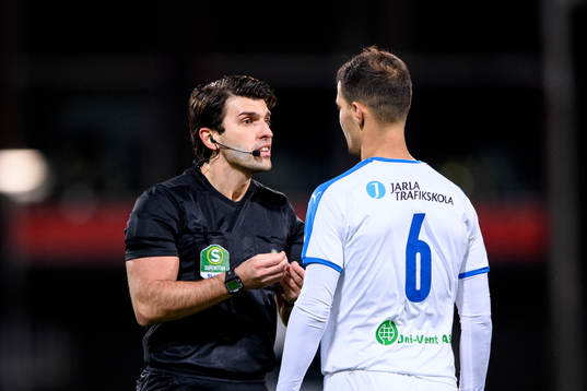 Domare Kastriot Gerxhaliu och Akropolis Mauricio Albornoz