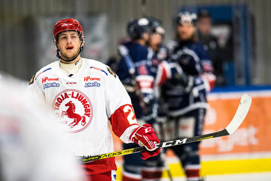 Trojas William Romfors deppar och Kallinge jublar