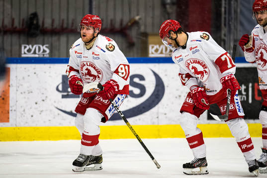 Trojas Emil Eriksson jublar