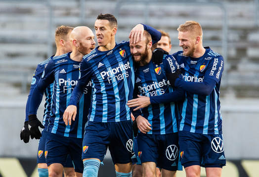 Djurgårdens Curtis Edwards jublar