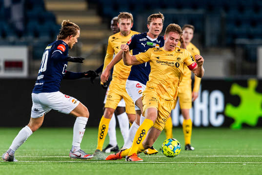 Mikkel Maigaard of Strømsgodset and Isak Amundsen of