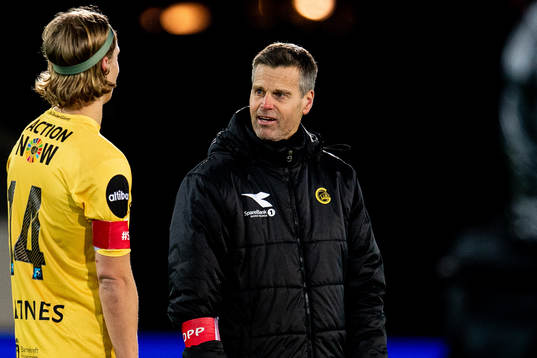 Kjetil Knutsen, head coach of Bodø/Glimt, talks to Ulrik