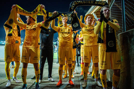Alfons Sampsted, Sondre Fet and players of Bodø/Glimt