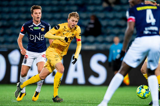 Johan Hove of Strømsgodset and Elias Hagen of Bodø/Glimt
