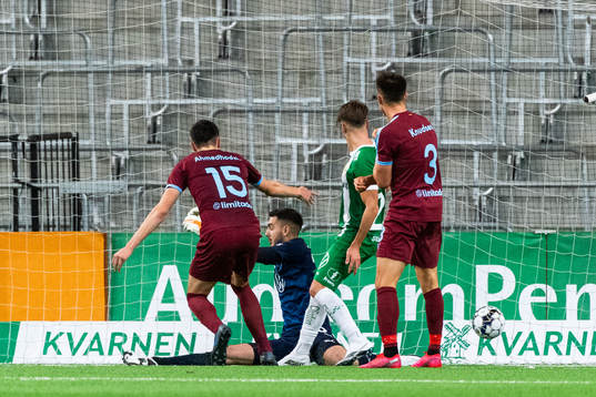 Hammarbys Alexander Kacaniklic gör 2-2 bakom Malmö FFs