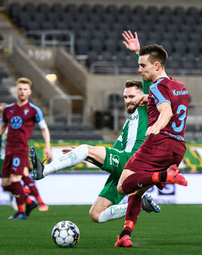 Hammarbys Simon Sandberg och Malmö FFs Jonas Knudsen