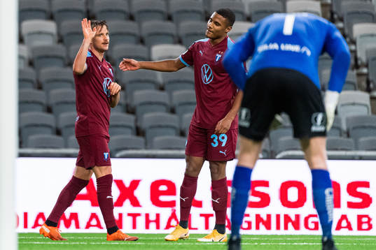 Malmö FFs Eric Larsson deppar