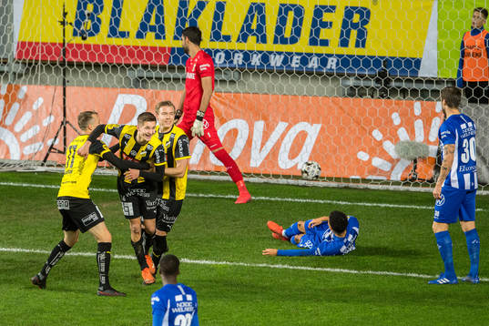 Häckens Leo Bengtsson jublar