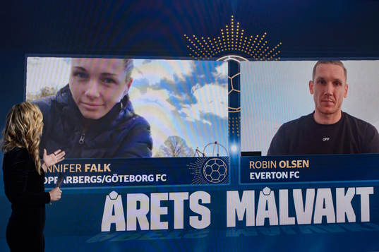 Jennifer Falk och Robin Olsen, Årets målvakt