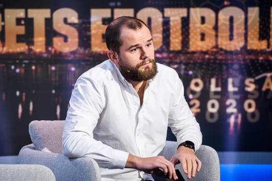Pontus Frostvik, Manager i eFotboll