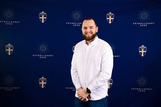Pontus Frostvik, Manager i eFotboll