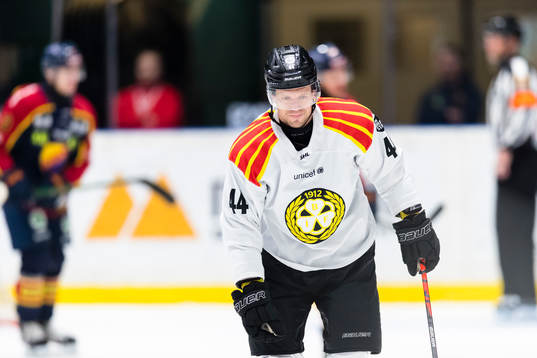 Brynäs Nicklas Danielsson deppar