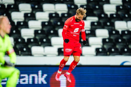 Sander Svendsen of Brann celebrates