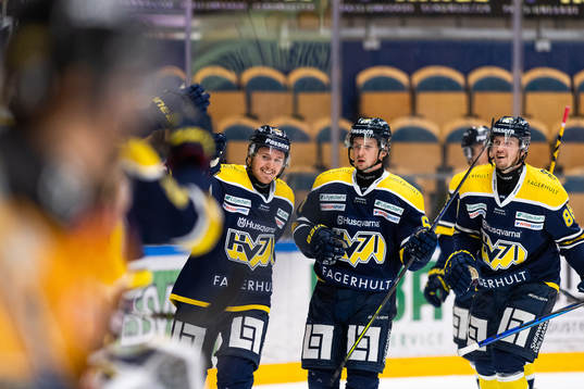 s Fredrik Forsberg jublar