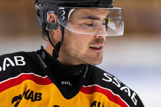 Luleås Oscar Engsund deppar
