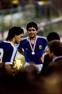 Diego Maradona, Argentina deppar