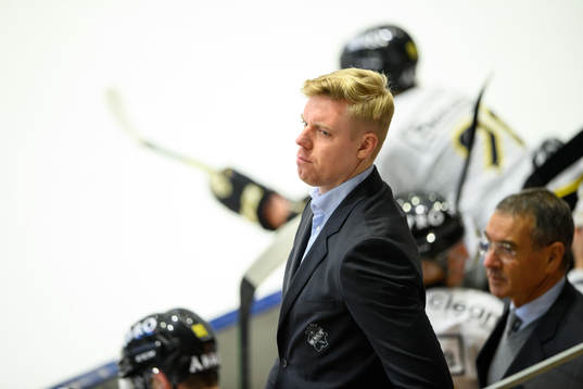 s assisterande tränare Anton Blomqvist