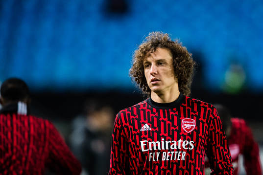 David Luiz of Arsenal warms up