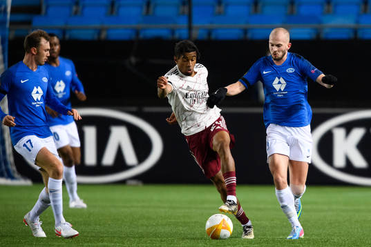 Reiss Nelson of Arsenal and Eirik Hestad of Molde