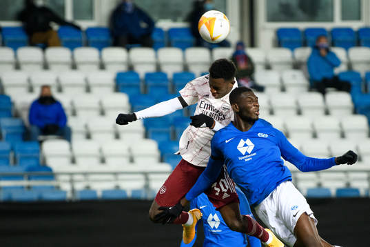 Eddie Nketiah of Arsenal and Sheriff Sinyan of Molde