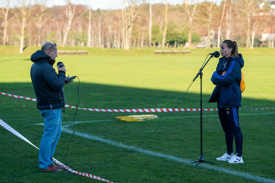Radiosportens Pehl intervjuar Kosovare Asllani