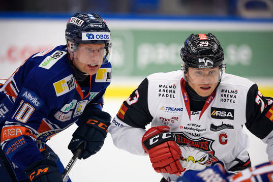 Växjös Richard Gynge och Malmö Redhawks Christoffer