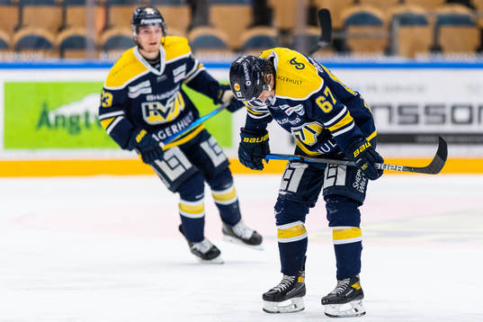 s Christoffer Törngren har ont