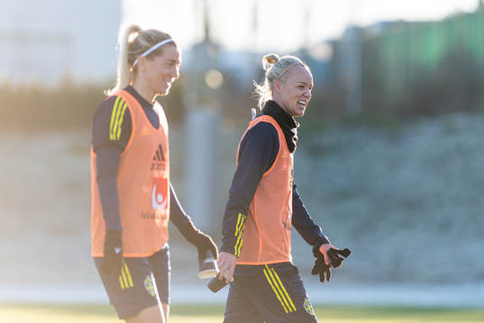 Linda Sembrant och Caroline Seger