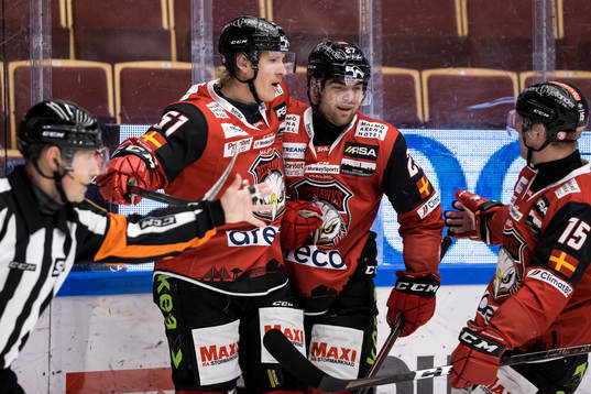 Malmö Redhawks Emil Sylvegård jublar