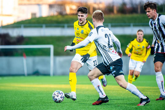 Lunds Oliver Stojanovic Fredin mot Lindomes Felix Hellberg