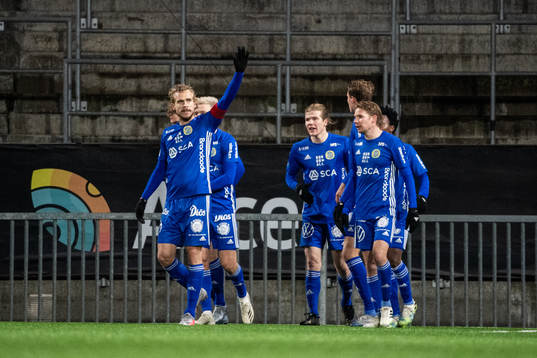 Sundsvalls Pontus Engblom jublar