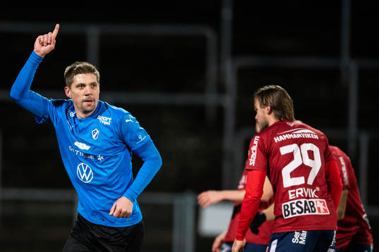 Halmstads Mikael Boman jublar