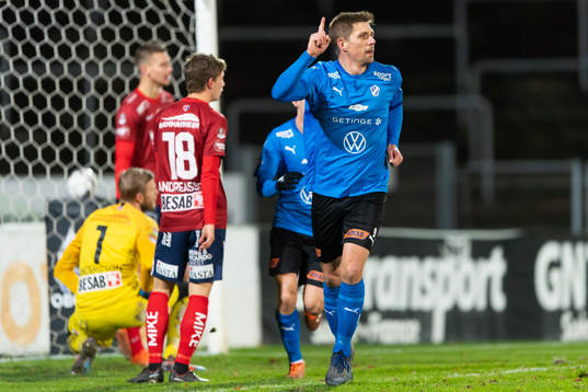 Halmstads Mikael Boman jublar