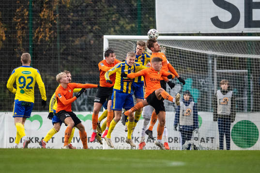 Torns Niklas Nilsson gör 1-1