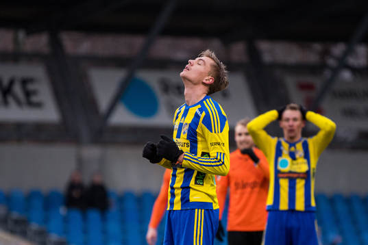 Eskilsminnes Dennis Olsson deppar