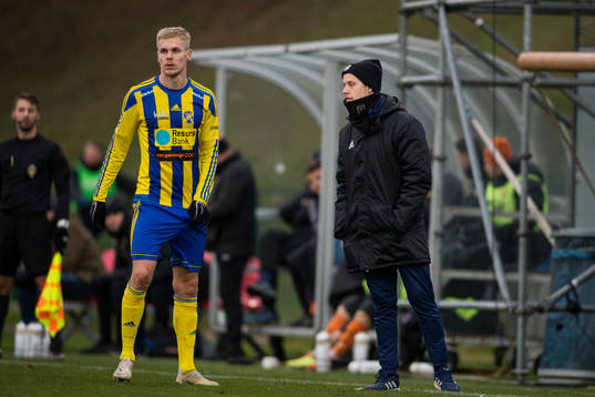 Eskilsminnes Jonatan Persson och tränare André Petersson