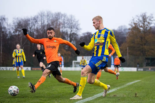 Torns Alan Asaad och Eskilsminnes Jonatan Persson