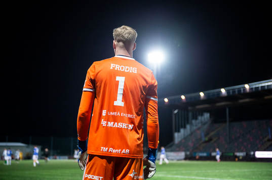 Umeås målvakt Viktor Frodig
