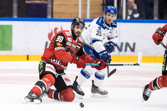 Malmö Redhawks Joe Veleno och Leksands Carter Camper