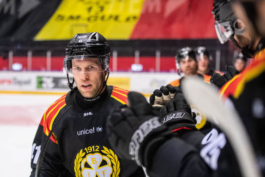Brynäs Greg Scott jublar