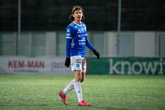 Umeås Enis Ahmetovic deppar