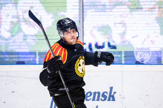 Brynäs Jaedon Descheneau jublar