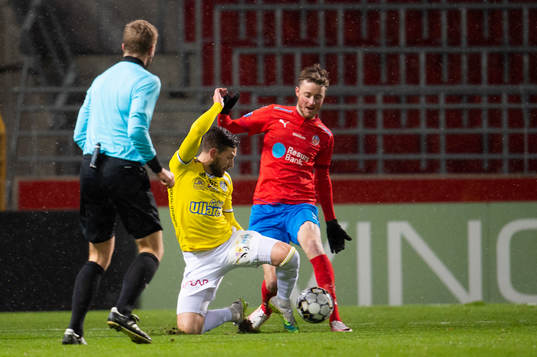 Falkenbergs Tibor Brink Joza och Helsingborgs Adam Eriksson