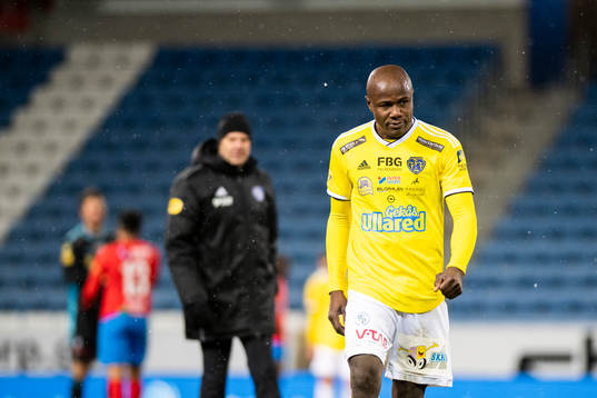 Falkenbergs Nsima Peter deppar