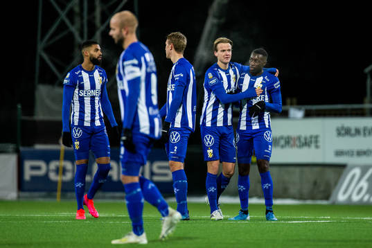 IFK Göteborg August Erlingmark och Yahya Kalley jublar