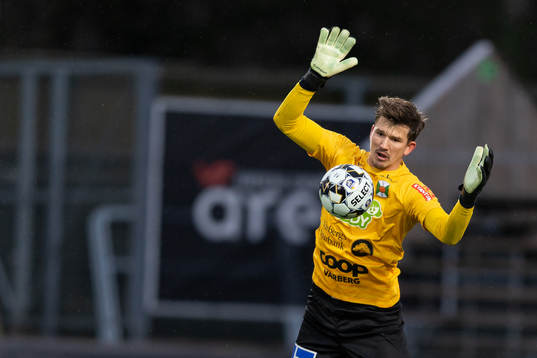 Varbergs målvakt August Strömberg