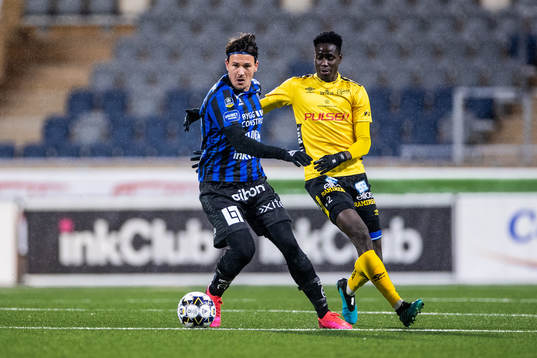 Sirius Stefano Vecchia och Elfsborgs Joseph Stanley Okumu